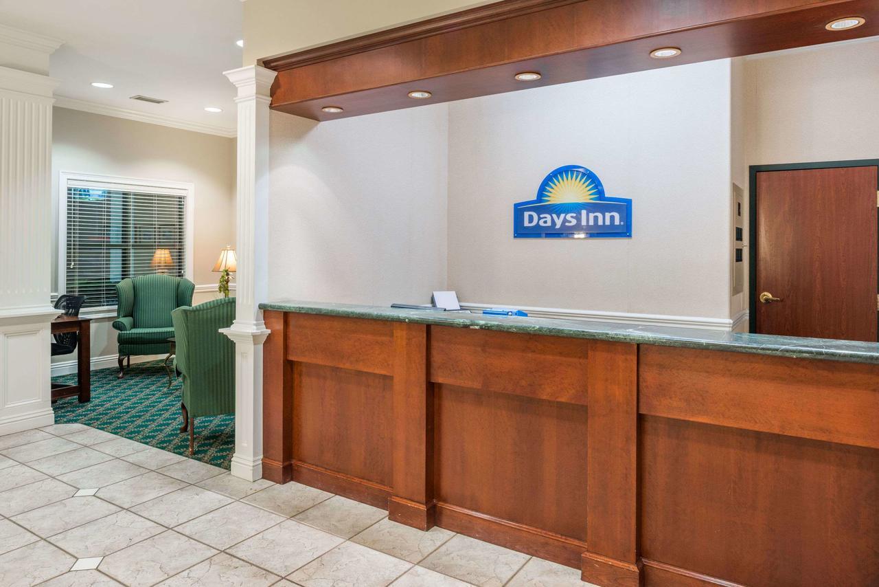 Days Inn By Wyndham Paducah Exteriör bild